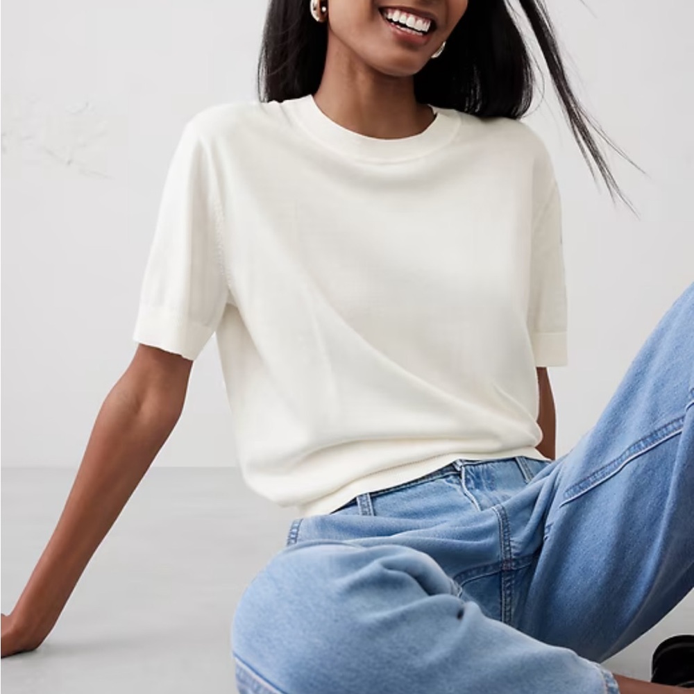 Banana Republic White Short Sleeve Tee